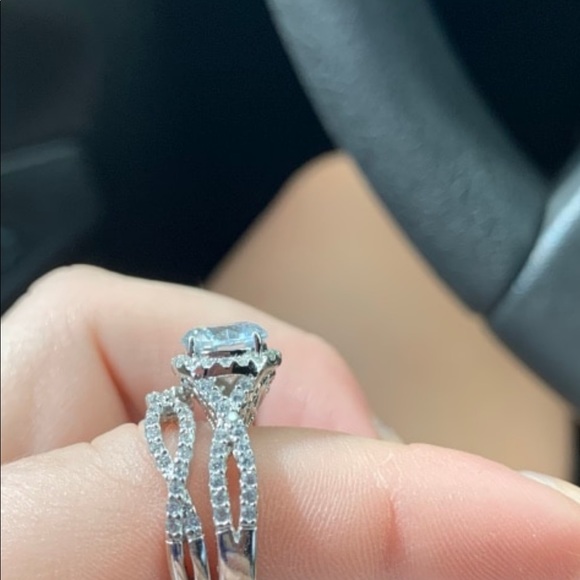 Wedding ring set - Picture 3 of 3